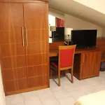 מלון Pisani 3*